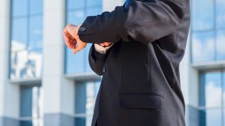 Peripețiile unui fost senator rom&acirc;n, după o seară petrecută la cinema. Surpriza de la final