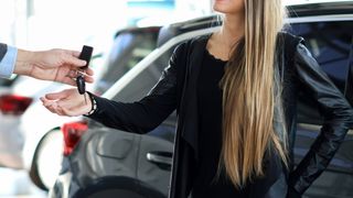 Care sunt actele necesare pentru v&acirc;nzarea unei mașini. Pașii care trebuie urmați &icirc;nainte și după tranzacție