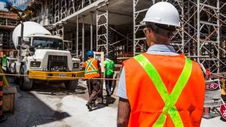 Schimbare majoră pe piața construcțiilor. Datele INS despre autorizații pentru case și blocuri