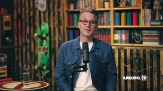 Pro TV scoate din grilă ApropoTv. Emisiunea lui Andi Moisescu dispare după două decenii