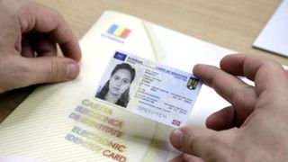 Eliberarea cărții de identitate &icirc;n 2026. Tot ce trebuie să știi despre acte, taxe și termene