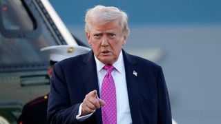 Trump: E timpul să vină sf&acirc;rșitul pentru mașinăria ucigașă a Iranului! Totuși, președintele SUA anunță o ultimă rundă de discuții, marți