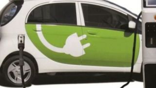 Canada renunță la nebunia verde. Interzicerea mașinilor clasice, am&acirc;nată