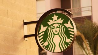 Lista de beneficii pe care le are CEO-ul de la Starbucks. Privilegiile st&acirc;rnesc invidie și &icirc;n curțile rivalilor