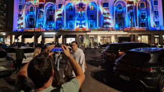 Calea Victoriei a strălucit &icirc;n mii de culori. Spotlight 2026 a ajuns la final. Foto&video