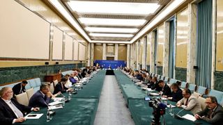 Politicianul &icirc;n care bucureștenii au cea mai mare &icirc;ncredere. Locul ocupat de află Bolojan. Sondaj