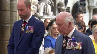 Ce simte Regele Charles după &icirc;ntoarcerea lui Harry &icirc;n Marea Britanie. Dezvăluirile unui fost majordom