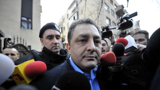 Vanghelie nu mai are bani pentru facturile la lumină. Judecătorii îl pot lăsa pe întuneric