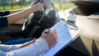 Obținerea permisului de conducere. Documentul care nu mai trebuie depus la ghișeu