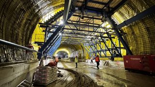 Lucrările la autostrada A1 continuă &icirc;n plină iarnă. Activitate intensă pe sectorul Margina &ndash; Holdea