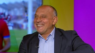 Florin Prunea a primit bătăi zdravene de la tatăl său. &bdquo;Zicea mama: lasă-l ca-l omori, nu vezi ca e o mana de om?&rdquo;