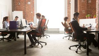 Salariul minim pe criterii de vechime și studii. Legea care ar putea schimba Codul Muncii