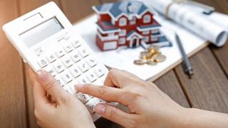 Ce trebuie să știe proprietarii care obțin venituri din chirii în 2026. ANAF vrea să scoată mai mulți bani