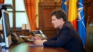 Rom&acirc;nii scapă de cea mai DURĂ taxă! Nicuşor Dan a semnat decretul care am&acirc;nă aplicarea, AVEM documentul