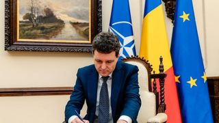 Nicuşor Dan a semnat la prima oră. Se aplică de luni!