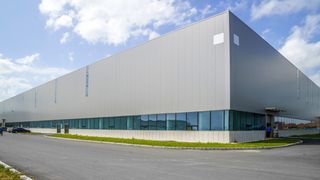 Mare companie producătoare de mezeluri, &icirc;n pragul falimentului. 400 de angajaţi speră să-şi poată păstra locurile de muncă