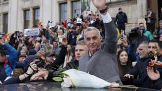 Cine sunt colegii de celulă ai lui Călin Georgescu. Cei 3 bărbați sunt acuzați de fapte foarte grave. Unul dintre ei ar avea chiar legături cu mafia albaneză