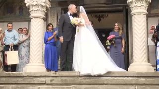 Primele imagini de la nunta lui Nazare! Maria Mihali a strălucit &icirc;ntr-o rochie de mireasă de tip prințesă