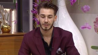 CU CE SE OCUPĂ noul concurent din Casa Iubirii: "Eu nu pot să mă dau la o femeie pentru că în 2 minute mi se strică toată imaginea". Băieții au fost nevoiți să-l întrebe pe Cristian de două ori ca să realizeze adevărul. NU le-a venit să creadă