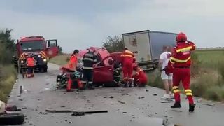 Tragedie pe șosea, în Constanța! Un șofer a murit după un impact cu două TIR-uri și un autoturism
