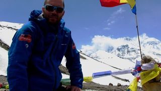 Detalii despre moartea salvamontistului şi alpinistului Viorel Amzaroiu. CE S-A ÎNTÂMPLAT, DE FAPT, CU EL: "Sunt oameni care lasă urme în stâncă. Alții lasă urme în..."