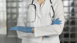 O NOUĂ TRAGEDIE zguduie lumea medicală! A fost sprijin pentru mii de pacienți, iar acum lasă în urmă regrete și amintiri. Conducerea spitalului, DEVASTATĂ DUPĂ MOARTEA UNUI MEDIC APRECIAT: "Ani la rând, a fost..."