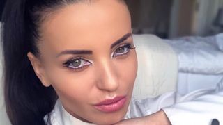 Întrebarea care i-a măcinat pe toți după moartea Mădălinei Apostol. A lăsat sau nu UN BILET DE ADIO?! Familia la care a locuit RUPE TĂCEREA și dezvăluie ultimele ei cuvinte înainte de tragedie: "Dar e păcat, păcat de..."