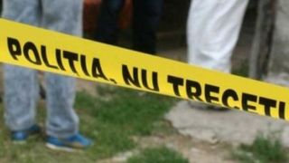 DETALII ȘOCANTE SCOASE LA IVEALĂ de vecinii femeii găsite fără viaţă împreună cu nepoţii săi. CE S-A ÎNTÂMPLAT, DE FAPT, ÎN APARATAMENTUL din Târgu Jiu: "I-au spart ușa, i-au spart vitrina, i-au spart geamurile. Se certau de..."