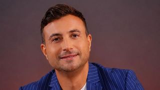 Valentin Sanfira a lăsat deoparte scena și a vorbit din suflet despre cea mai mare bucurie a sa. CONFESIUNEA EMOȚIONANTĂ: "Simt că toată munca, toate drumurile și toate nopțile nedormite au un rost. Îți mulțumesc, Doamne, pentru..."