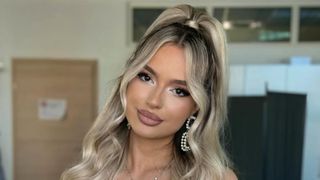 Ce i se întâmplă lui Naomi? ANUNȚUL făcut public chiar de concurenta din Casa Iubirii a dat naștere unei adevărate furtuni de reacții: "Așa le așează Dumnezeu rând pe rând, cum nu le...". Ce NU a mai putut ascunde și ce decizie urmează să ia