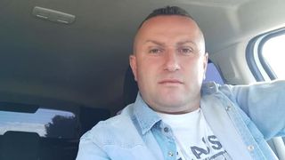 Detalii cutremurătoare ies la iveală despre moartea lui Costi Bălășoiu. Consilierul local din Argeș a a lăsat un mesaj de ADIO, dar ce au găsit anchetatorii lângă trupul neînsuflețit E SFÂȘIETOR: "Poți să fugi de..."