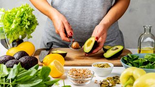 (P) Grăsimile bune din alimentație: ce surse vegetale poți include în fiecare zi?