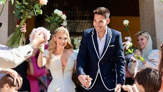 Andreea Bălan și Victor Cornea s-au căsătorit! Imagini emoționante de la cununia civilă a vedetei