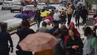 &bdquo;Nu va mai avea cine să plătească pensiile&rdquo;. Avertisment dur despre marea pensionare care poate bloca Rom&acirc;nia