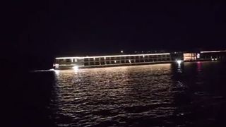 O navă de croazieră cu 186 de pasageri a eșuat pe Dunăre din cauza nivelului scăzut al apei. Turiștii au fost evacuați