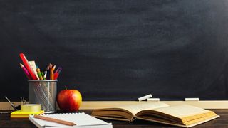 C&acirc;nd revin elevii &icirc;n bănci după vacanța de Paște. Aceștia &icirc;ncep ultimul modul din anul școlar 2025-2026