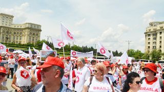 Este grevă japoneză &icirc;n spitalele din Rom&acirc;nia din cauza legii salarizării. Sindicaliștii amenință cu grevă generală