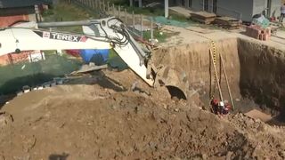 Un bărbat a murit sub un mal de pământ, în județul Gorj! Acesta și-a pierdut viața pe șantierul unde lucra