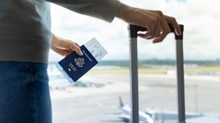 Tot mai mulți rom&acirc;ni refuză voucherele de vacanță. Decontările acestora a scăzut cu 31%