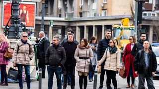 Salariul minim brut pe economie va crește la 4.325 de lei