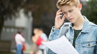 Ce notă a primit un elev care a luat 5.20 la Evaluarea Naţională, după contestație. Nu i-a venit să creadă c&acirc;nd a văzut rezultatul final