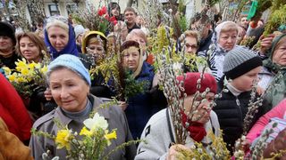 Restricții de circulație &icirc;n București s&acirc;mbătă. Ce străzi vor fi &icirc;nchise traficului rutier pentru Pelerinajul de Florii