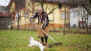 V&acirc;rsta de pensionare pentru femei crește p&acirc;nă &icirc;n 2035. Calendarul complet pentru următorii ani
