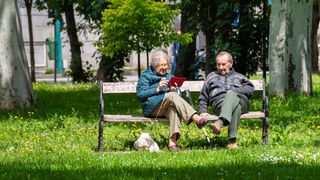 Ce se &icirc;nt&acirc;mplă cu biletele de tren cu reducere de 50% pentru pensionari dacă nu sunt folosite p&acirc;nă la finalul anului. Regula pe care trebuie să o știe beneficiarii