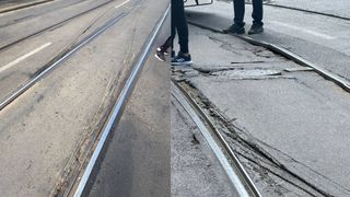 Un tramvai a deraiat pe Calea Moșilor din București. Traficul din zonă a fost oprit timp de zeci de minute