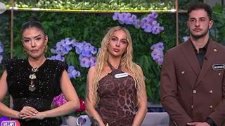 Eliminare cu emoții &icirc;n Casa Iubirii! Gestul făcut de Valentin, care a luat prin surprindere pe toată lumea, &icirc;n ediția de duminică. Andreea Mantea: &bdquo;&Icirc;mi dai cei 5.000 de lei &icirc;napoi&rdquo;