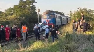 Două persoane și-au pierdut viața pe o trecere de cale ferată, &icirc;ntr-un cartier din Oradea