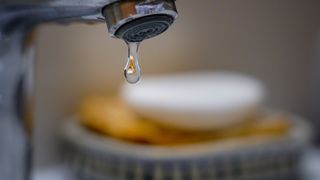 Bucureștiul rămâne fără apă. Care sunt cele mai afectate străzi din fiecare sector