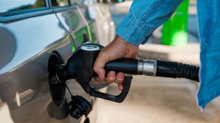 Preț carburanți luni, 20 aprilie 2026: Orașul din România care are azi cel mai mic preț la motorină