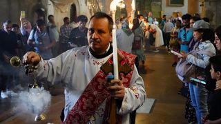 Calendar ortodox pentru 22 aprilie 2026. Ce NU trebuie să facă creștinii pentru a se feri de boli și necazuri